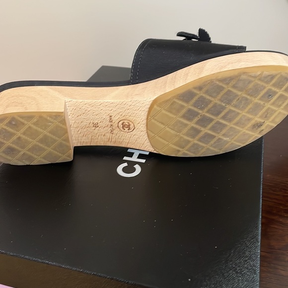 Authentic Chanel Mules, size 39 - Picture 3 of 6